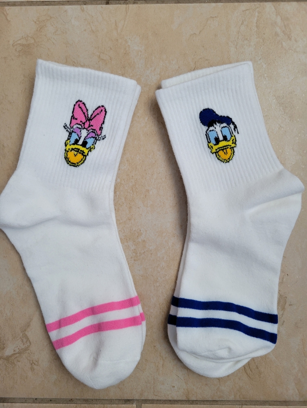 Disney Donald & Daisy Duck Crew Socks-New